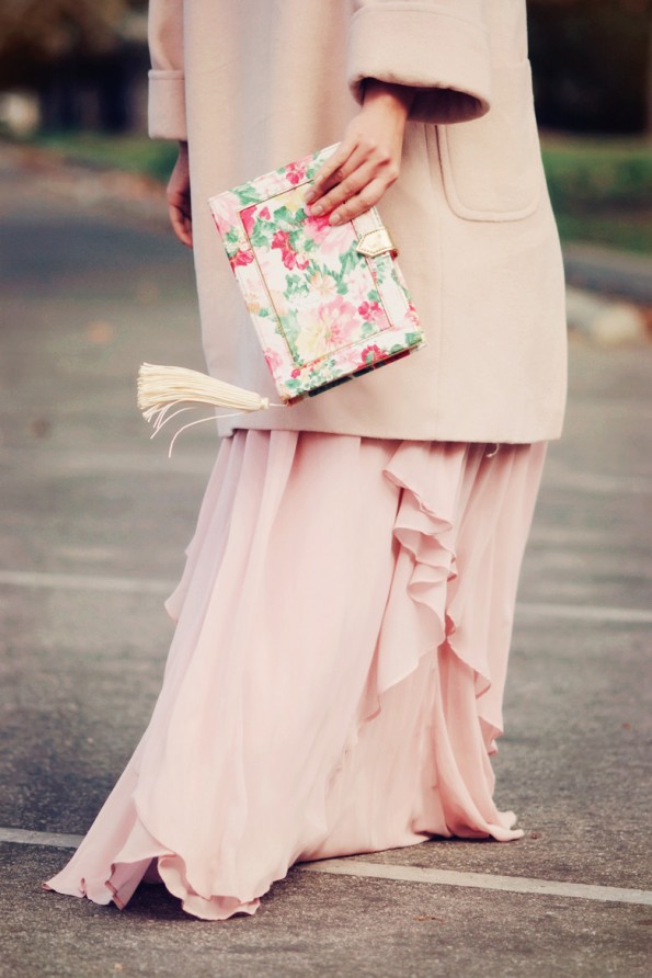 HallieDaily-Vintage-Rose-Eliza-J-Maxi-Dress-Pale-Pink-Coat-Floral-Printed-Clutch_0
